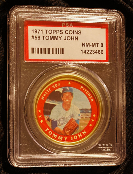 1971 Topps Coins #056 Tommy John PSA 8
