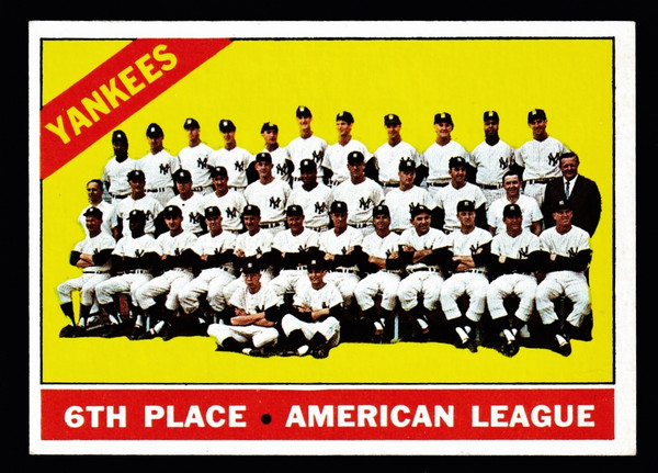1966 Topps #092 New York Yankees Team VG