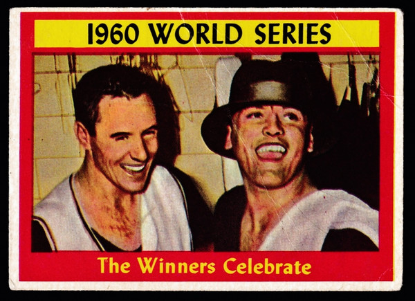 1961 Topps #313 World Series The Winners Celebrate Poor D
