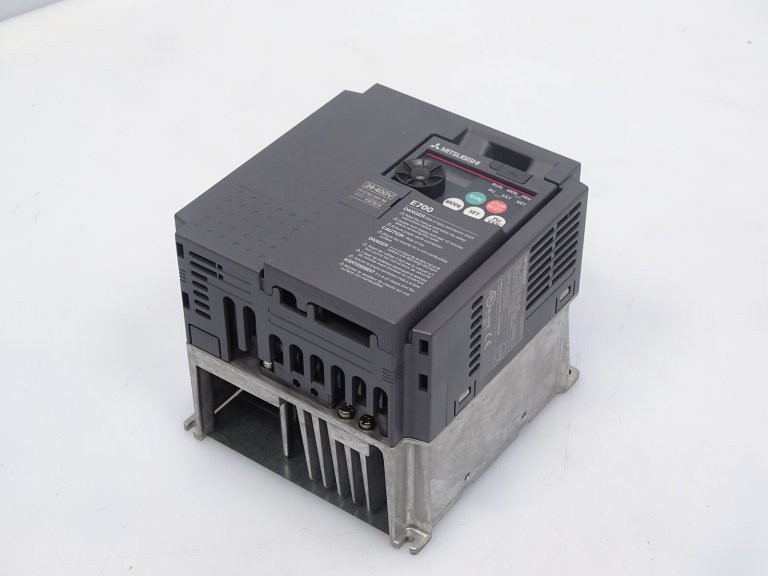 三菱電機 インバータ FR-E740-5.5K 【公式通販】