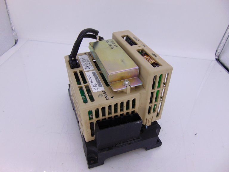 Yaskawa Electric SRDA-SDA71A01A-E Servo Drive