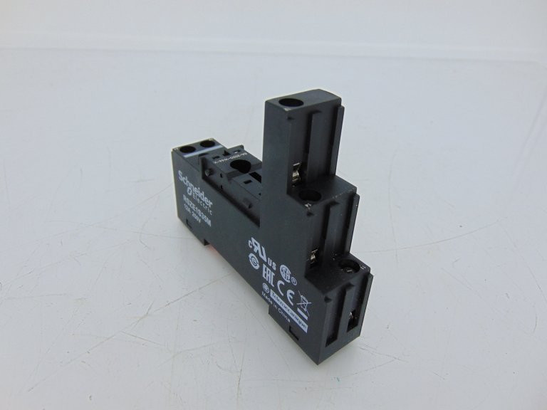 Schneider RSZE1S35M Base RSZ Separate Contact 12A-1 C/O-3.5Mm