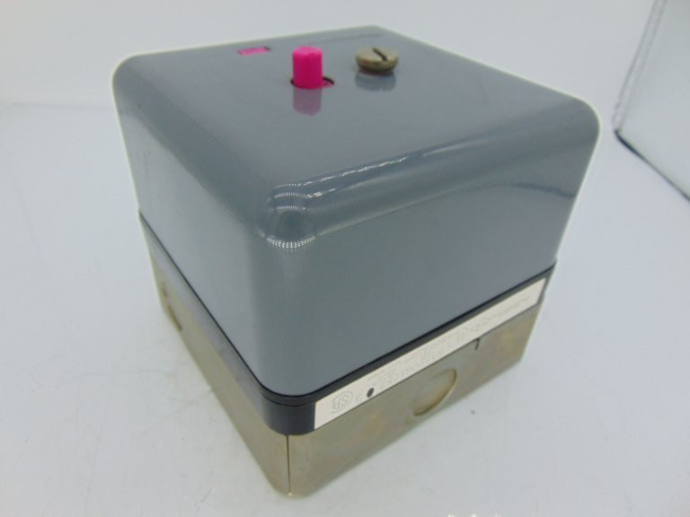 プロテクトリレーHoneywell RA890G-1040 バーナー用 260400_01__36796.1716416594.