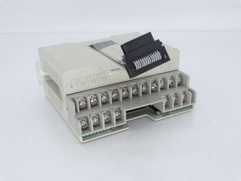 MITSUBISHI FX2N-16EX プログラマブルコントローラー