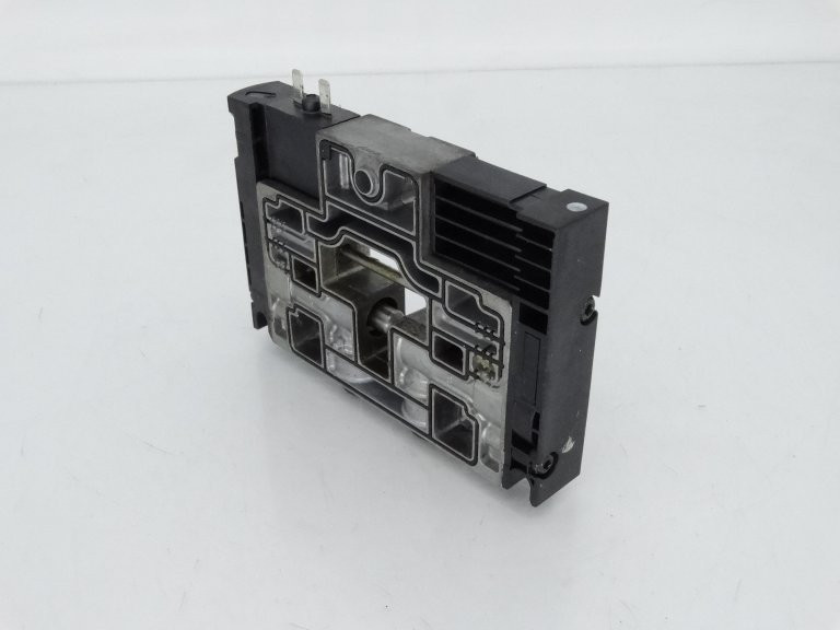 Festo 161360 (CPV14-M1H-5LS-1/8) Valve