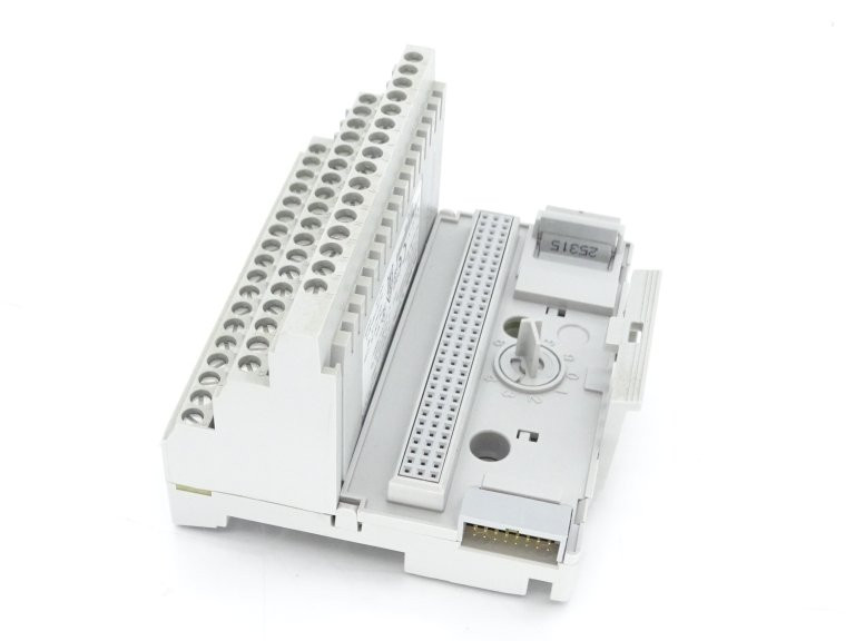 タケ② Allen Bradley 1794-TB32 Series A PLC Module
