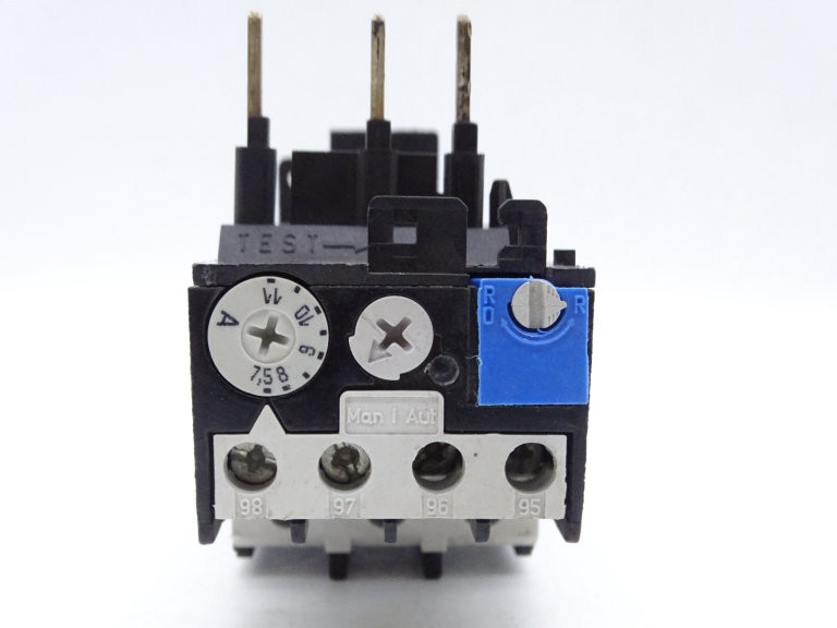 Relais Eaton Corporation C316FNA3Q - Occasion Fonctionnel - Pour Installations électriques