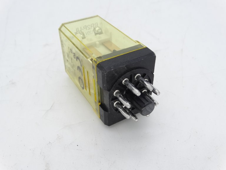 IDEC Corporation RR2KP-UCAC120V Relay Plug-In DPDT 10A 120VAC IDEC Corporation RR2KP-UCAC120V Relay Plug-In DPDT 10A 120VAC