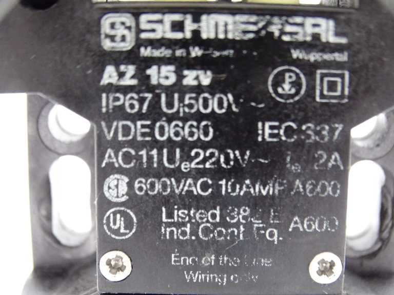 Schmersal AZ 15 ZV Switch