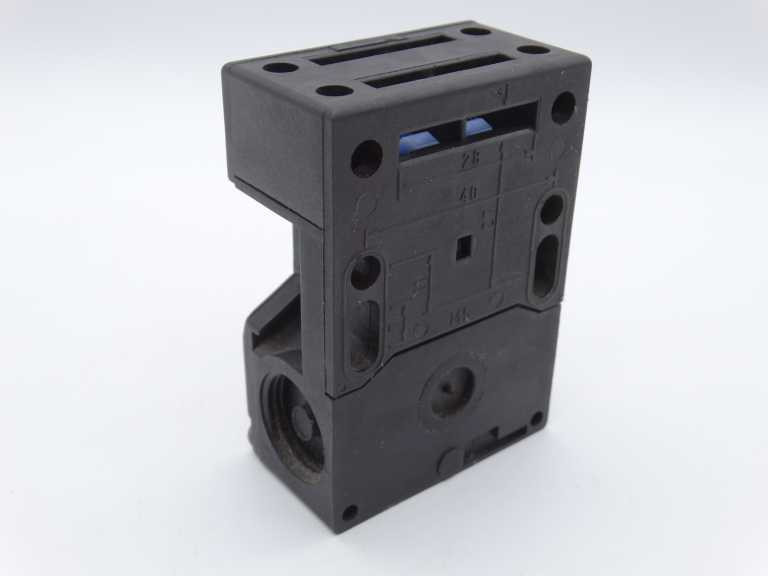 Schmersal AZ 15 ZVRK-M20 Switch