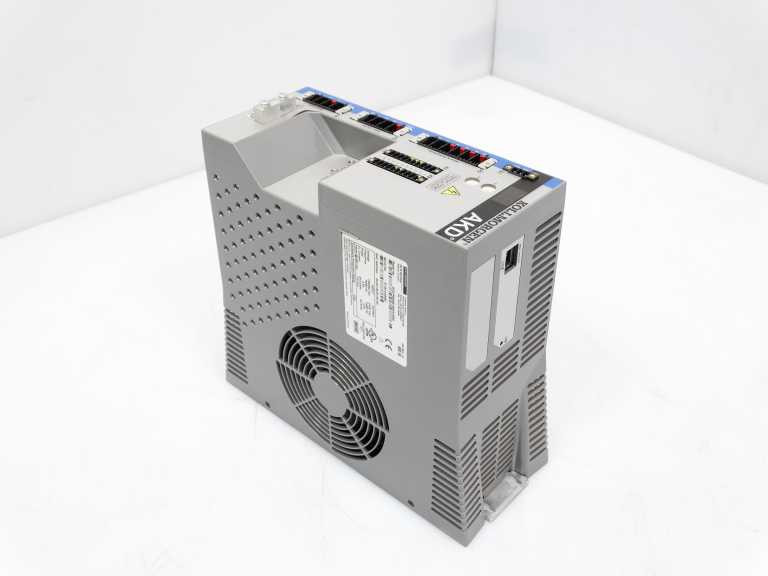 Kollmorgen AKD-P02406-NBAN-0000 Servo Drive