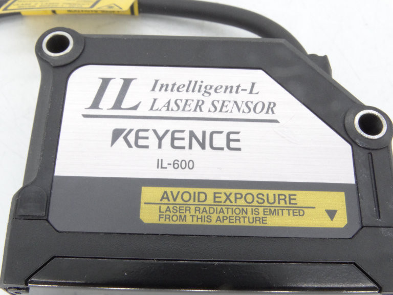 KEYENCEレーザーセンサ→IL-600☆新品☆ キーエンス製レーザーセンサ