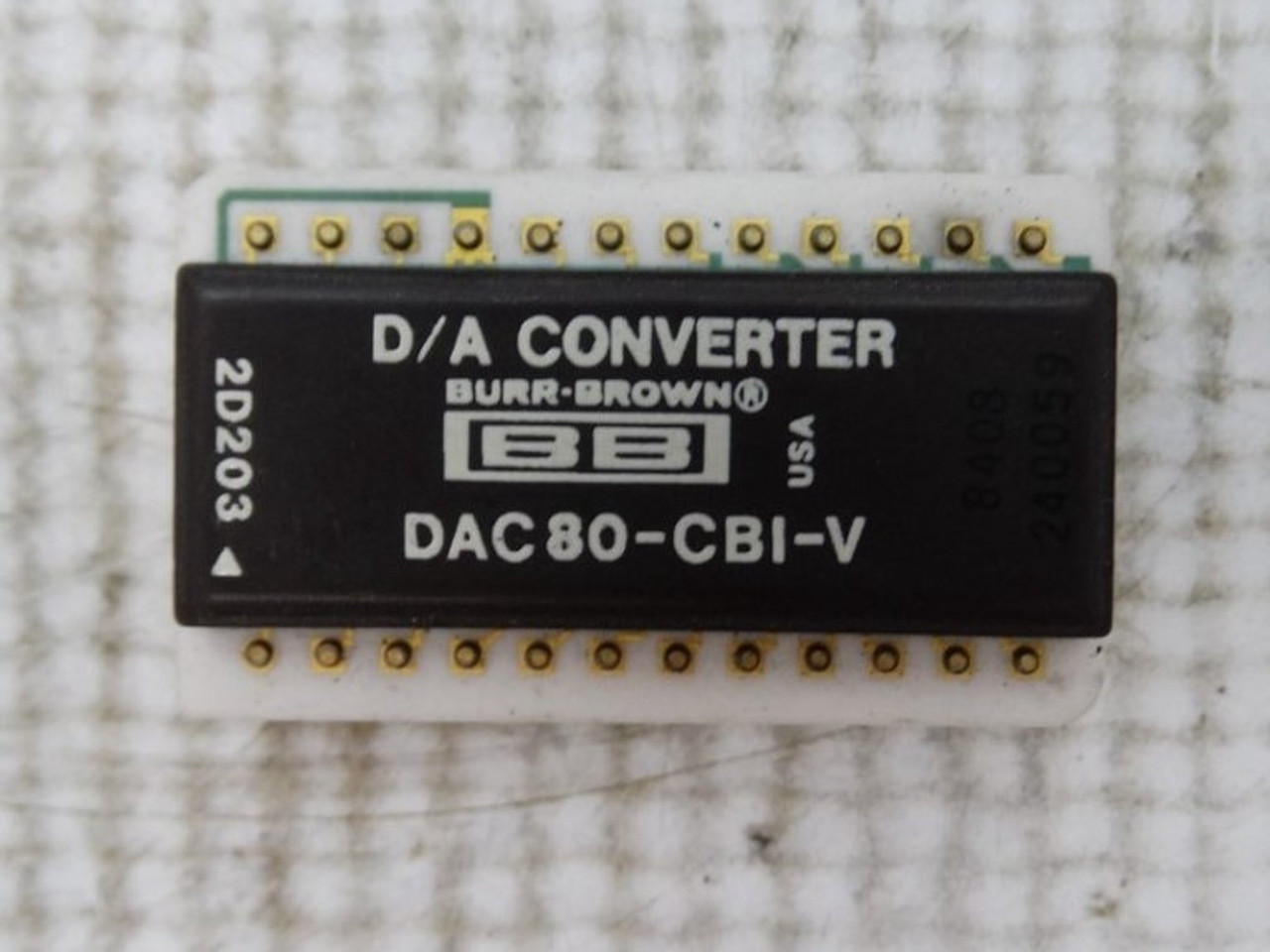 BURR-BROWN DAC80-CBI-V INTEGRATED CIRCUIT