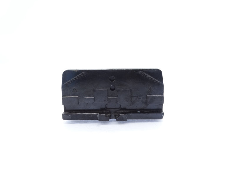 Te Connectivity 330 Fuse Holder