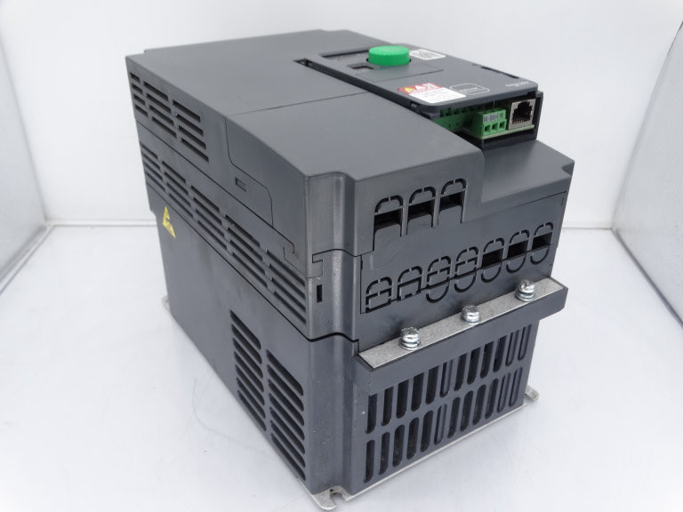 Schneider Electric ATV320U55M3C Drive
