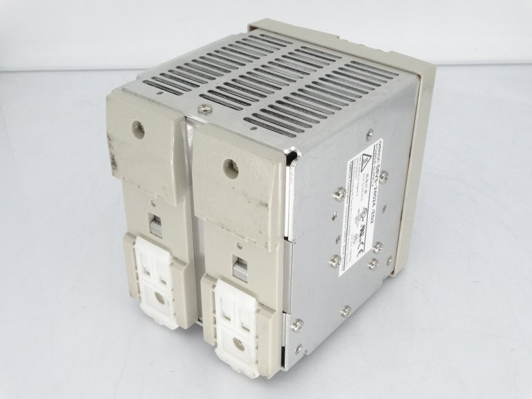 OMRON S8VS-24024/ED2 電源ユニット Omron S8VS-24024/ED2 Power Supply