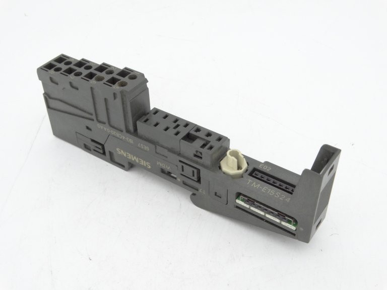 Morsettiera Siemens 6ES7193-4CB20-0AA0, Usata Ma In Buone Condizioni