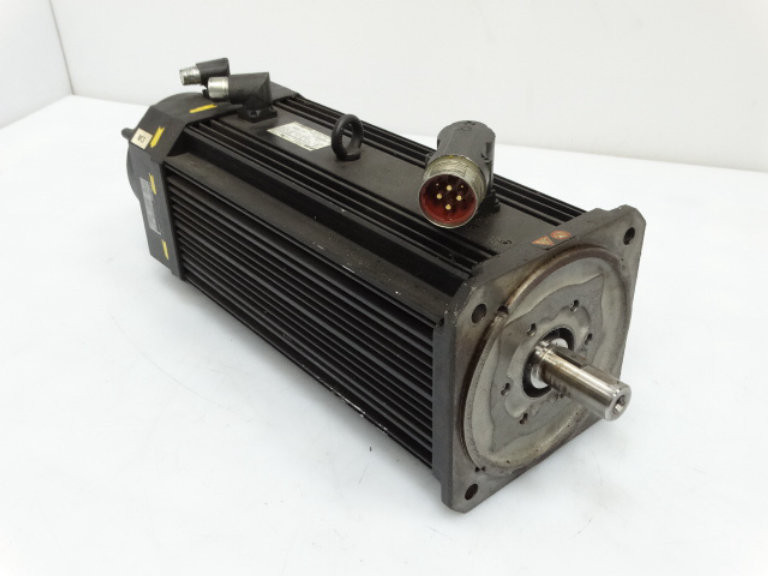 Lenze MCA 19S35-RS0P1-B28R-ST5F10N-R0SU Servo Motor