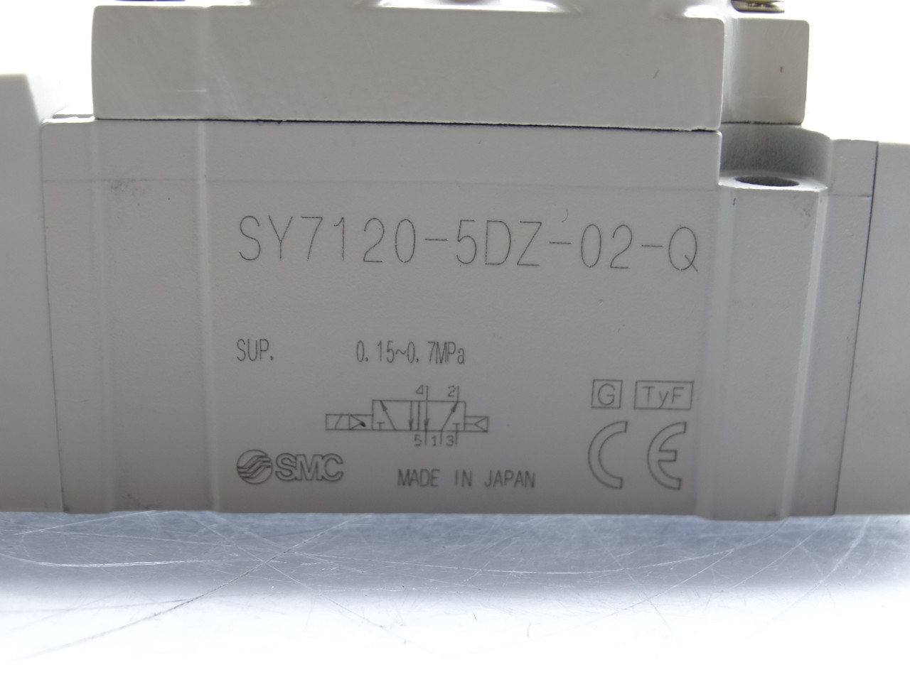 Smc SY7120-5DZ-02-Q Valve