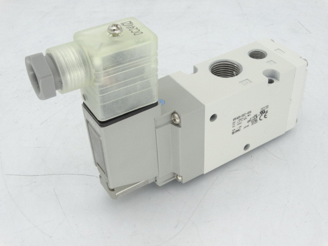 Smc VP542R-5DZ1-03A Valve