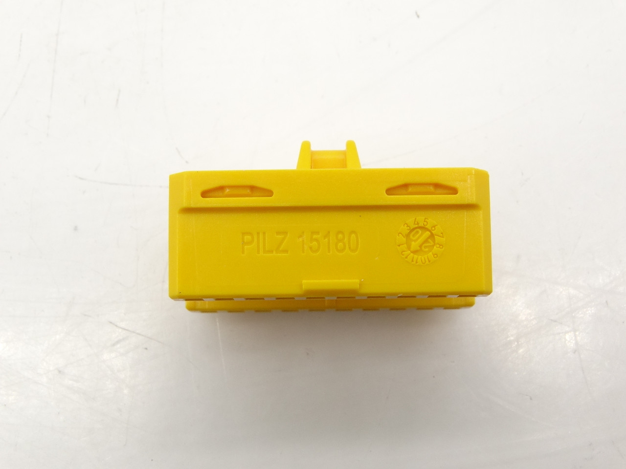 P Pilz 15180 Connector