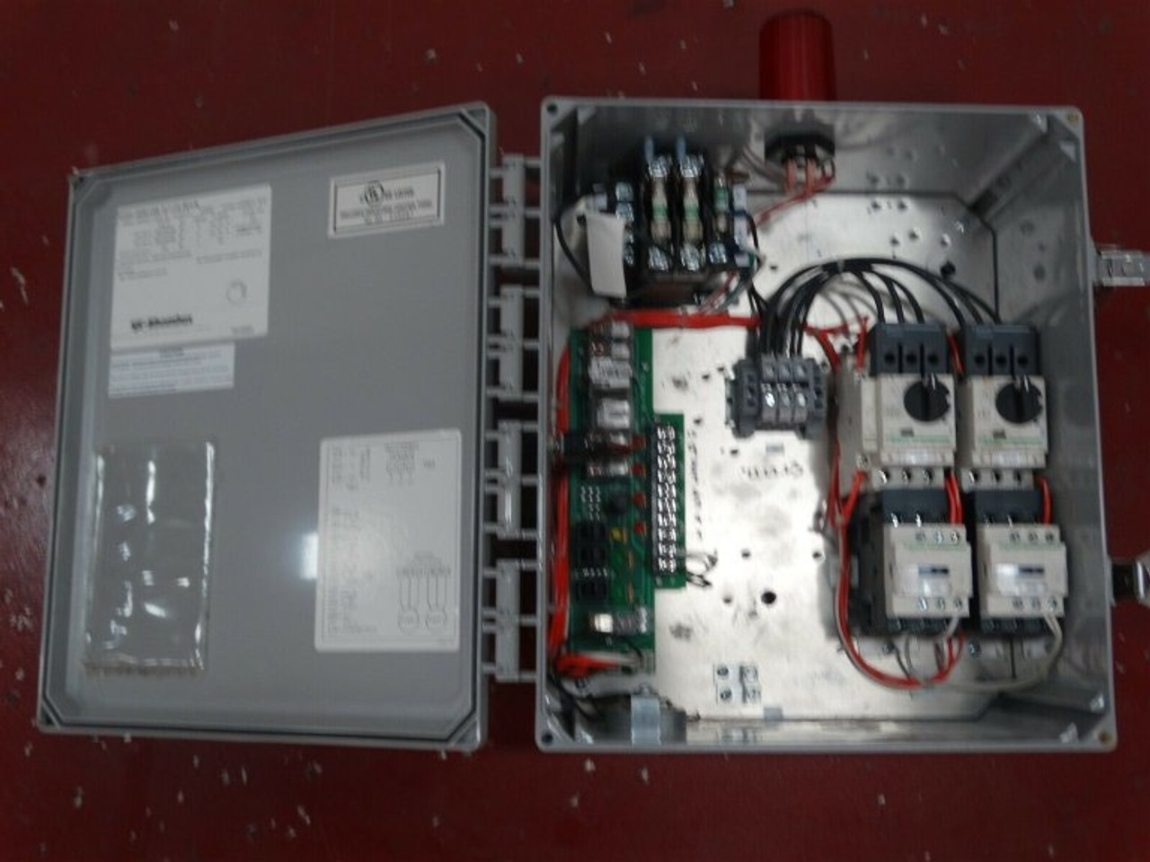 ZOELLER 10-1106 ELECTRICAL CONTROL PANEL 208/240/480V 2.5-4A 3PH 60HZ  (29275 - USED)