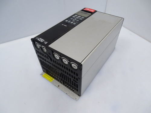 DANFOSS VLT5011PT5CN1STR1DLF00A00C0 VARIABLE SPEED DRIVE (132804 - USED)