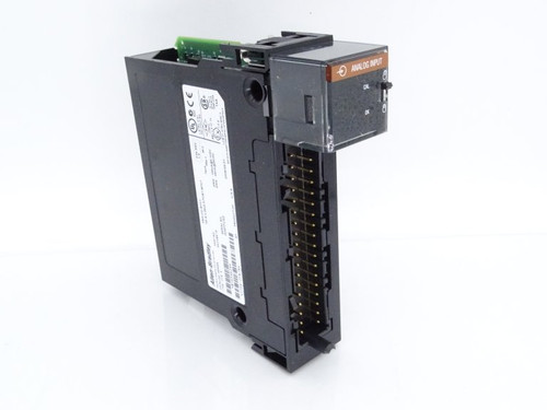 ALLEN BRADLEY 1756-IF8 SERIES A PLC MODULE