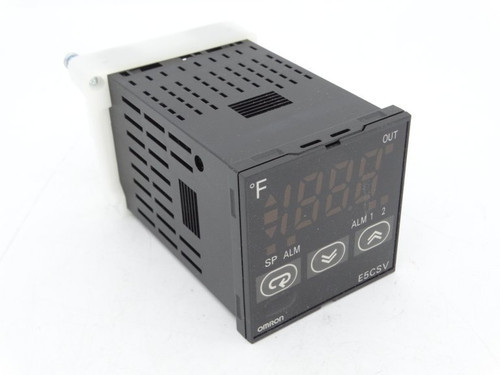 OMRON E5CSV-R1T-F AC100-240 TEMPERATURE CONTROLLER