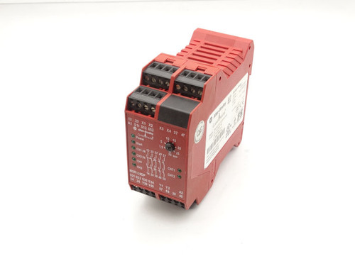 ALLEN BRADLEY 440R-M23151 Relay