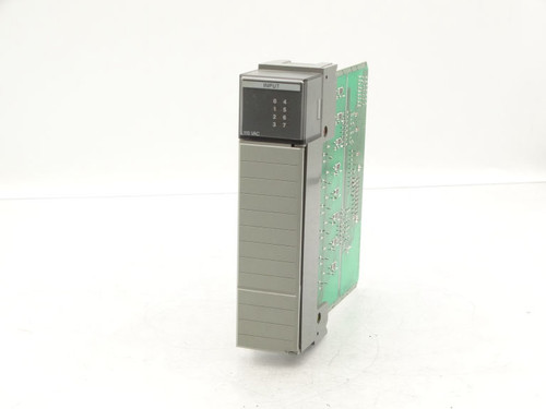 ALLEN BRADLEY 1746-IA8 PLC Module