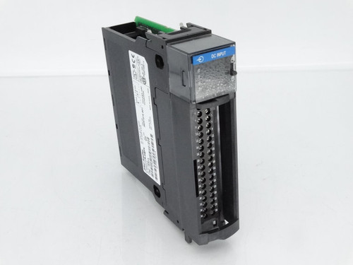 ALLEN BRADLEY 1756-IB32 SERIES A PLC MODULE