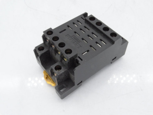 OMRON PTF14A-E RELAY SOCKET