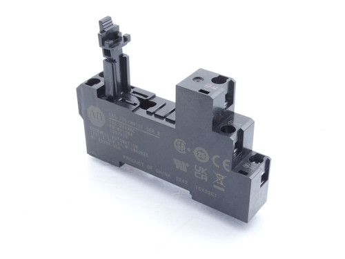 ALLEN BRADLEY 700-HN121 Relay Socket