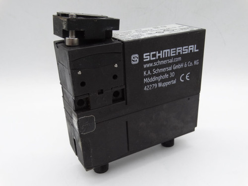 SCHMERSAL AZM170ST-12/02ZRKA 24VAC/DC SWITCH