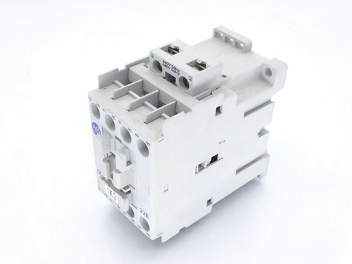 ALLEN BRADLEY 700-CF220B SERIES A RELAY