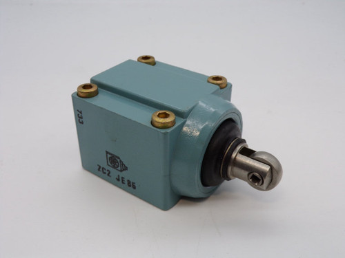 SCHNEIDER ELECTRIC ZC2JE85 SWITCH