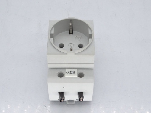 HAGER SN016 RECEPTACLE