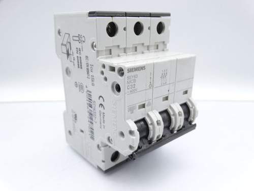 SIEMENS 5SY6332-7 CIRCUIT BREAKER