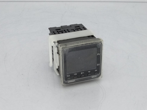 OMRON E5CC-RX2DSM-006 TEMPERATURE CONTROLLER
