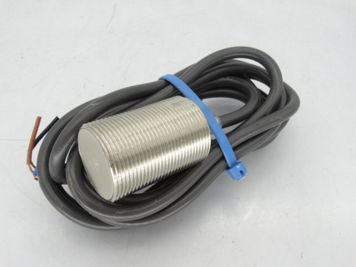 OMRON E2E-X10E1 2M SENSOR USED (1229170932 - )