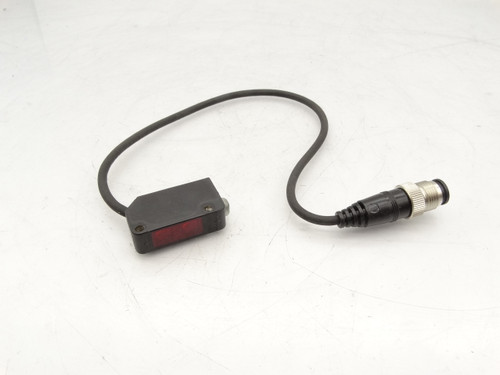 KEYENCE CORP PZ-V33 SENSOR