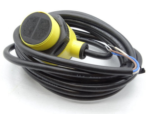 BANNER ENGINEERING T30SP6FF200 Sensor New in Box