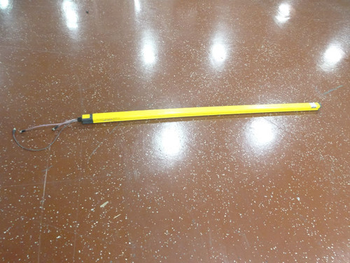 LEUZE CPR30-1800-B/P1 Light Fixture