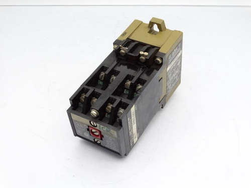 ALLEN BRADLEY 700-P400A1 W/700-PB40 Relay
