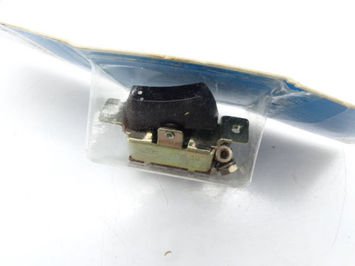 CALECTRO E2-136 Switch