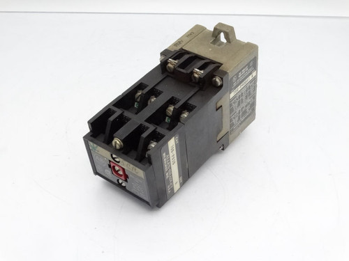 ALLEN BRADLEY 700-P400A1 W/ 700-PB20 Relay