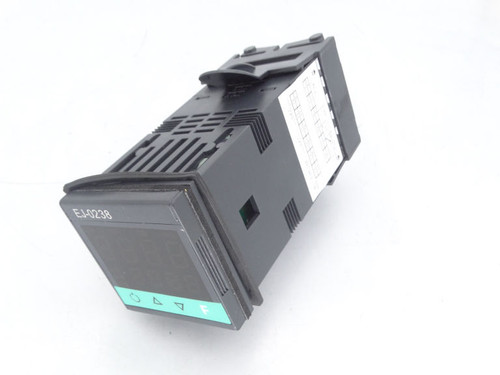 GEFRAN 600-R-D-N-0-1 Process Controller New in Box