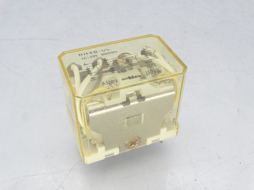 IDEC RH4B-ULAC120V 10A Relay