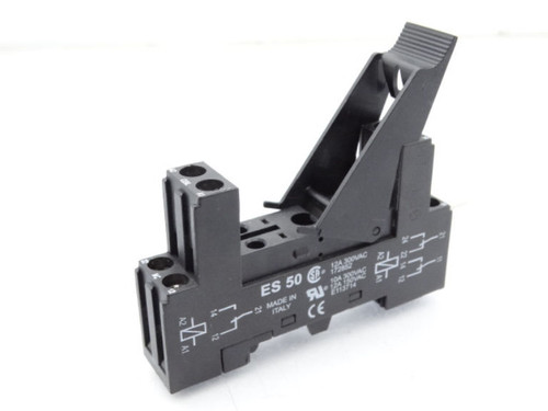 BREMAS ES50 Relay Socket (127803026 - Used)